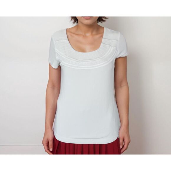 Chico's Travelers No‎ Iron Packable Blouse Embroidered White Short Sleeve Sz S - Picture 1 of 11